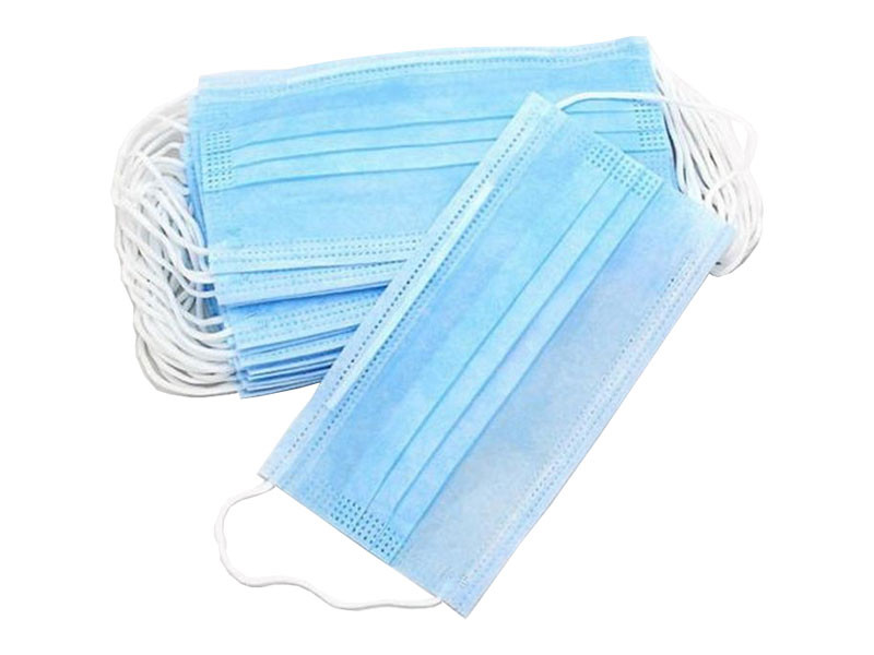 нестерильная трехслойная из нетканого материала голубая 50 шт.