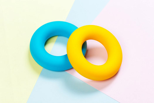 rubber-hand-rings-trainers_93675-43932.jpg