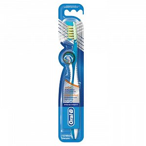 Oral-B Зубная щетка Pro Expert Антибактериальная средней жесткости